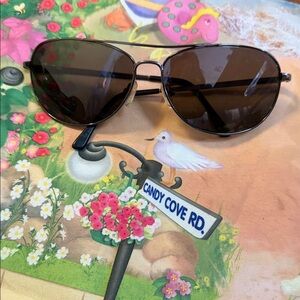 Stylish Black Aviator Sunglasses “ Caribbean sun”